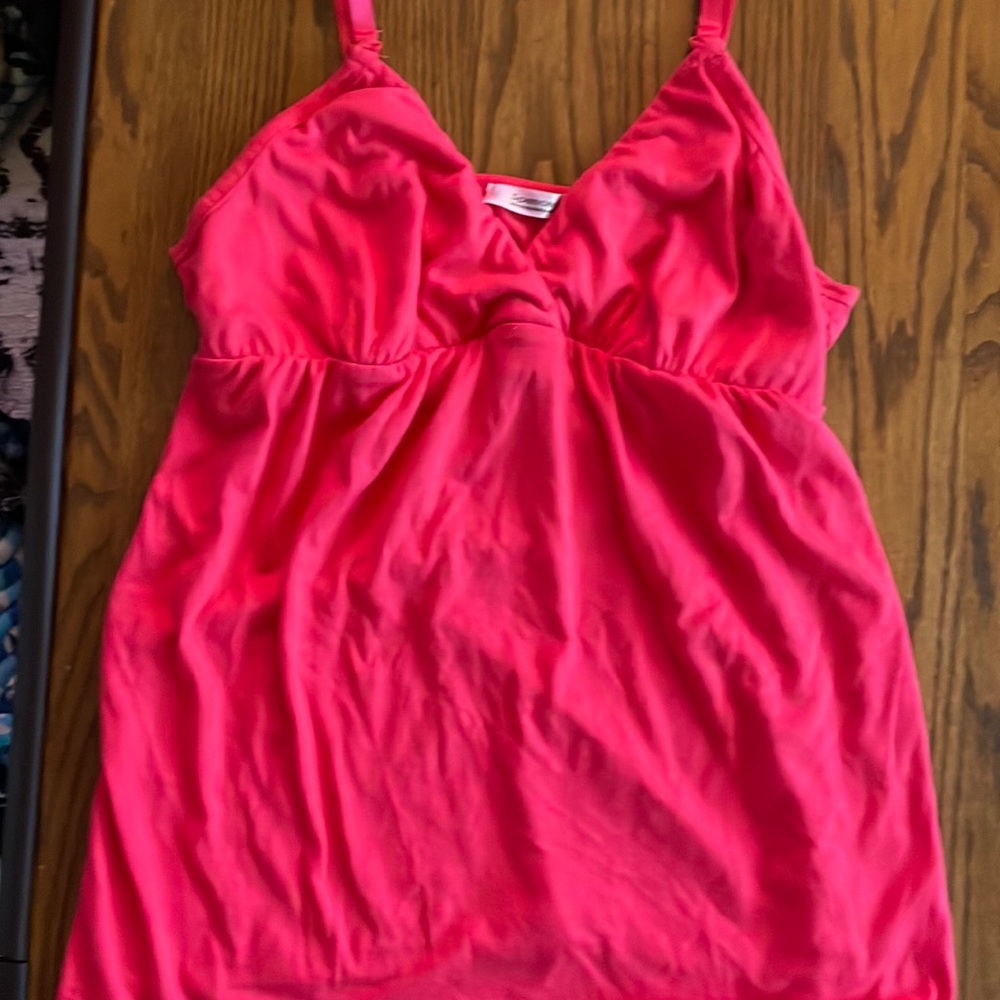 Nursing tank